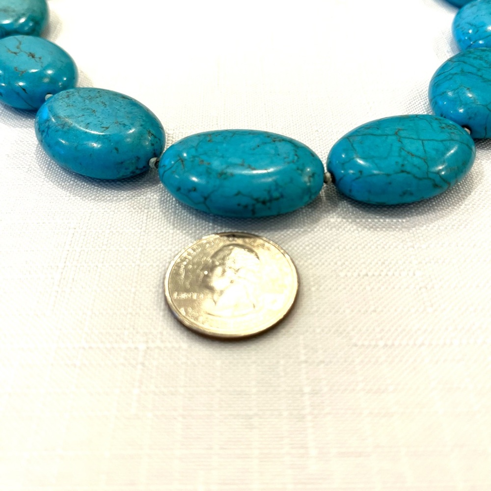 Vintage ~ Turquoise Flat Oval Stones ~ Large Necklace with Spring Clasp - Picture 9 of 11